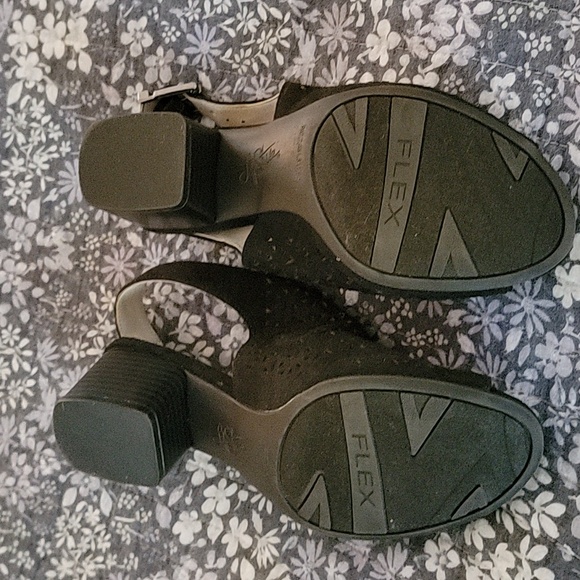 Life Stride Soft System Sandal Heels - Picture 7 of 7